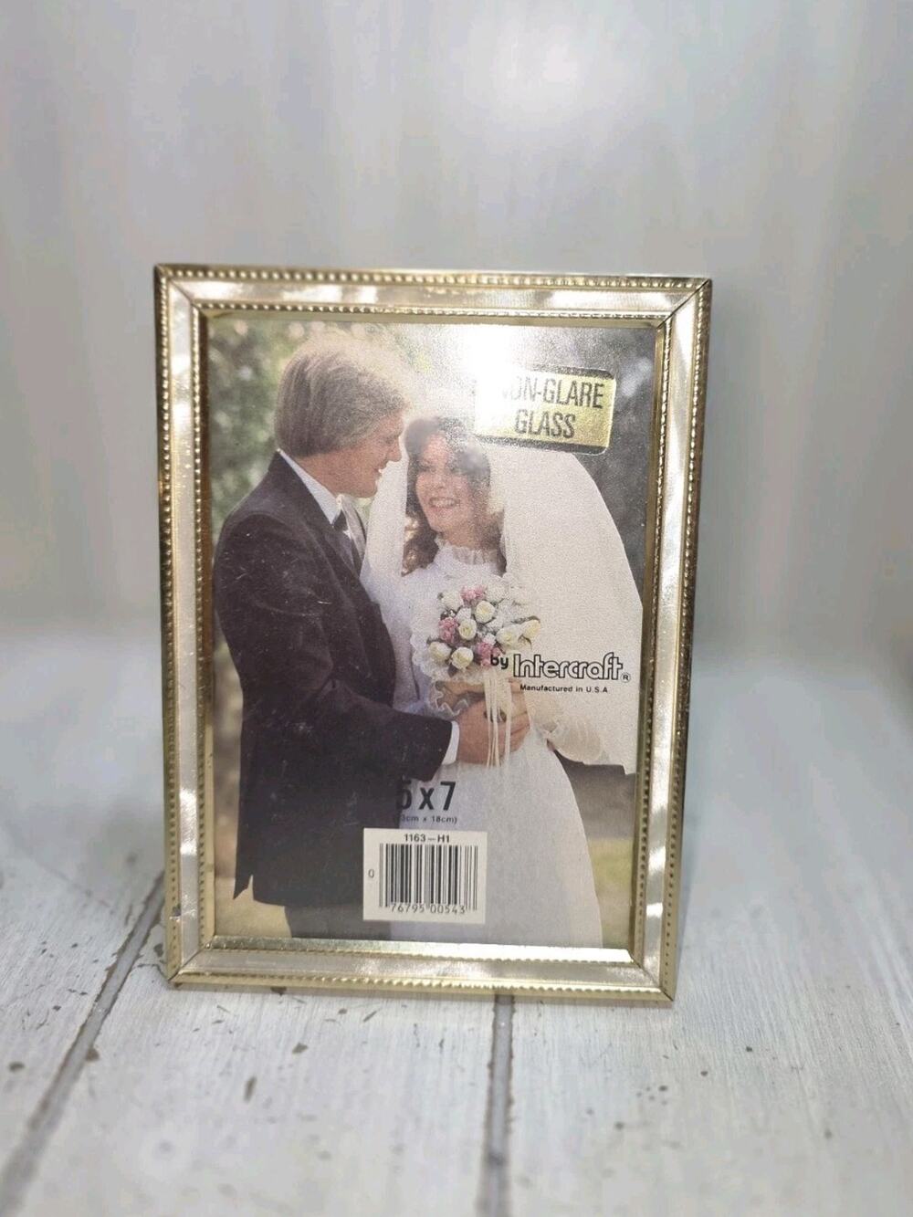 Vtg Intercraft 5x7 Mother Of Pearl Inlay Picture Frame Gold Tone Ornate Easel